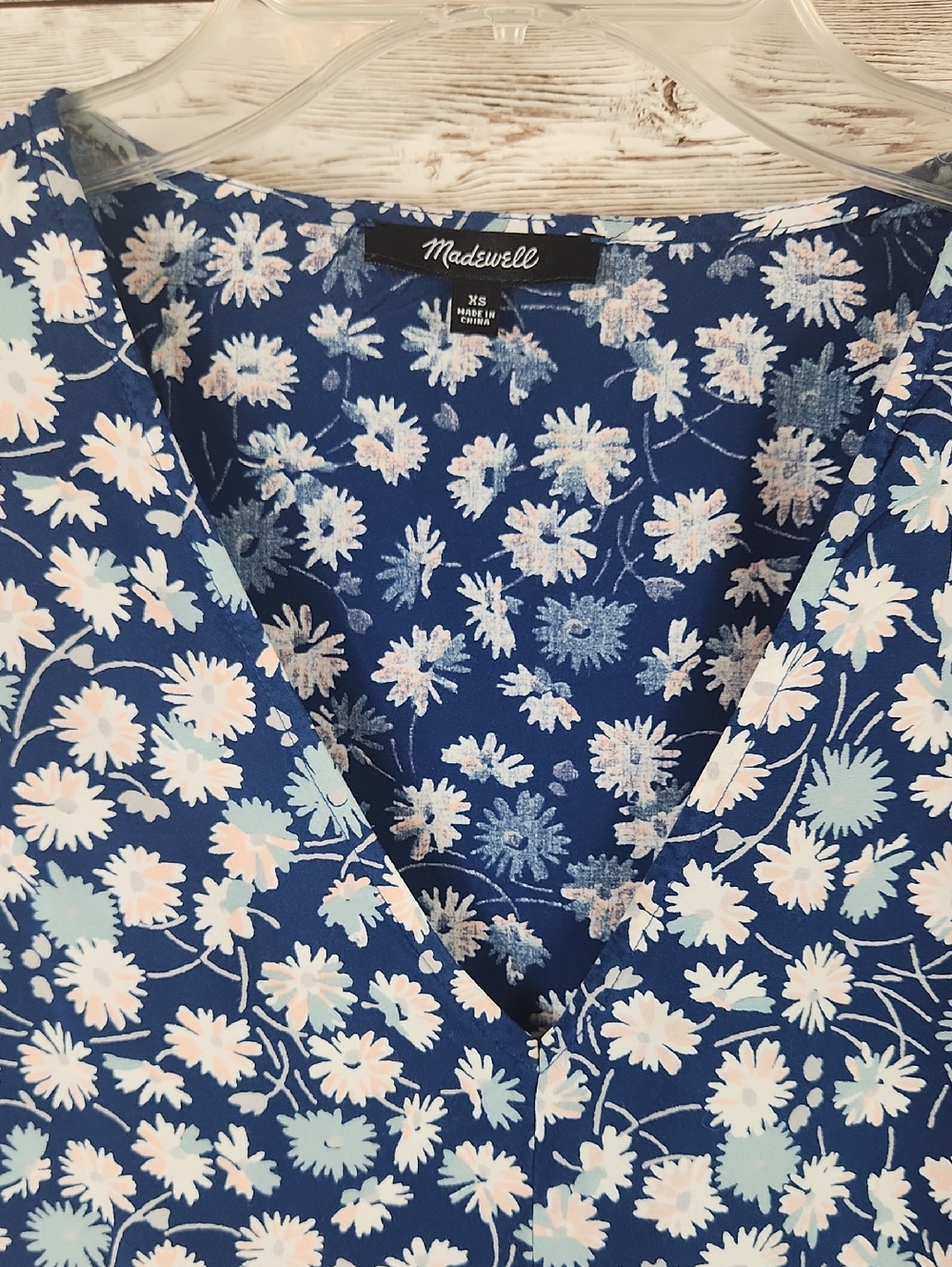 Madewell Navy Blue Daisy Print V-Neck Blouse - Picture 3 of 5